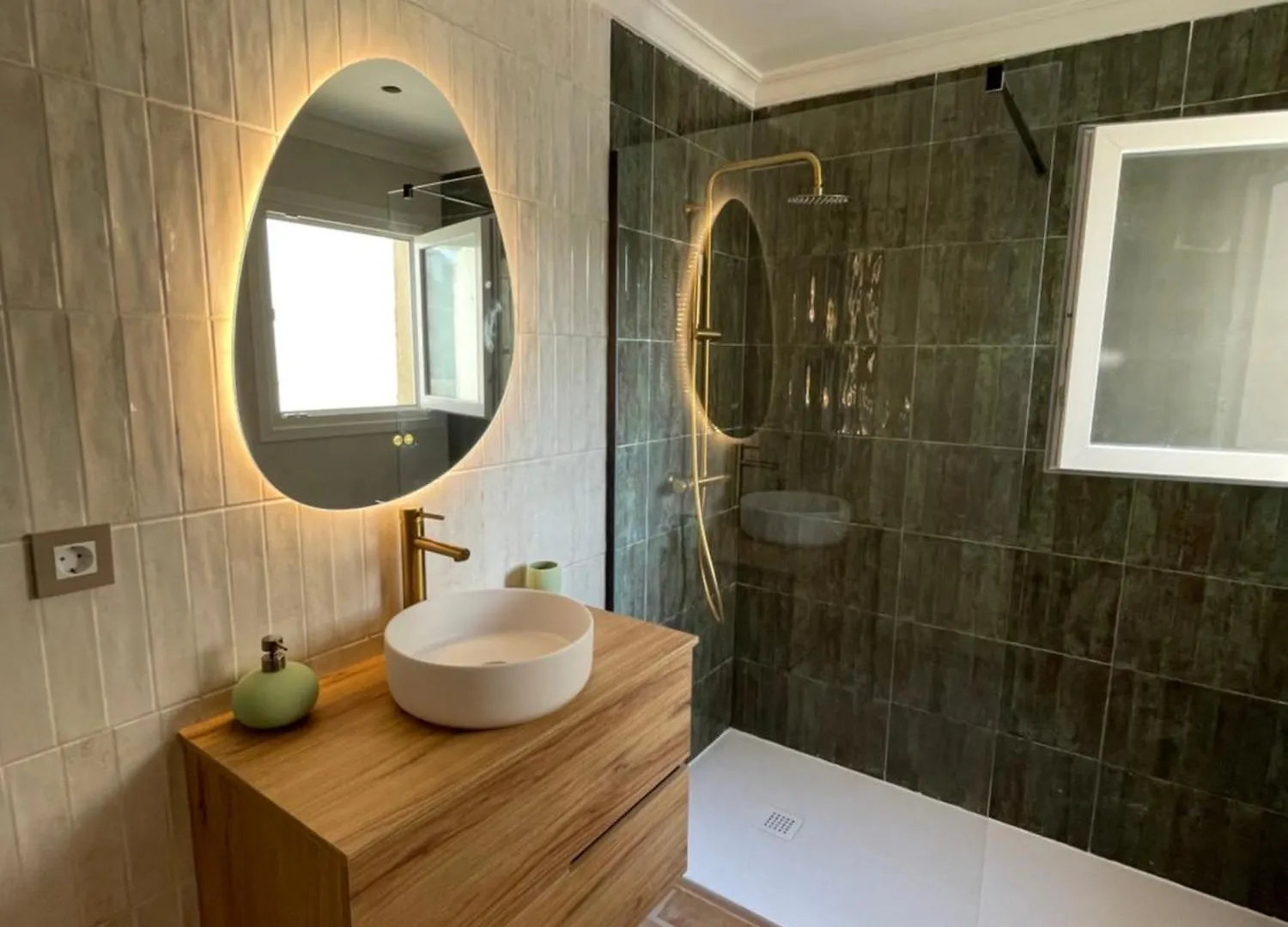 Atico Con Dos Terrazas Con Estupendas Vistas Del Mar Malaga Apartment
